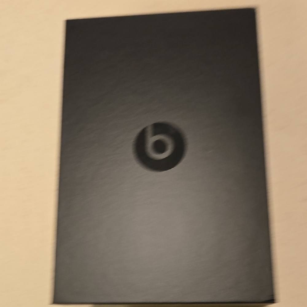Solo3 Wireless Headphones - Gold - Picture 10 of 13